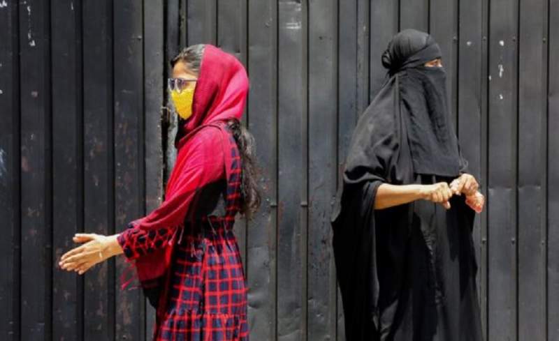 Sri Lanka Announces Plan To Ban Burqa And Close More Than 1,000 Islamic Schools
