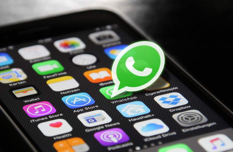 WhatsApp, Instagram And Facebook Down For 1000s Of Users