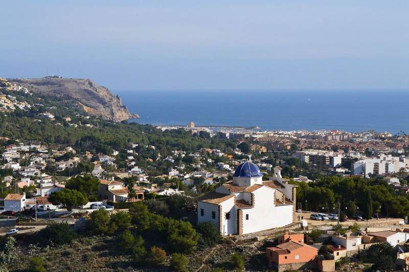 Ways and means in Javea
