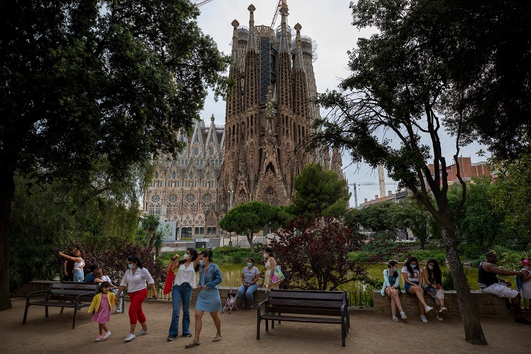 Barcelona Launches Campaign To Attract US Tourists Back After Receiving EU Clearance