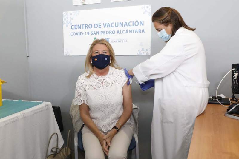 Mayor of Marbella Receives Her Vaccine