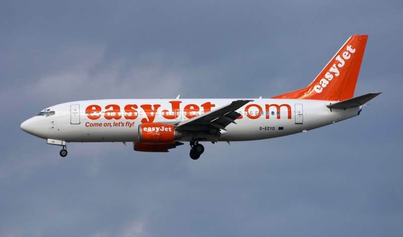 EasyJet To Hide Five Orange Envelopes In Malaga Giving Away Free Flights