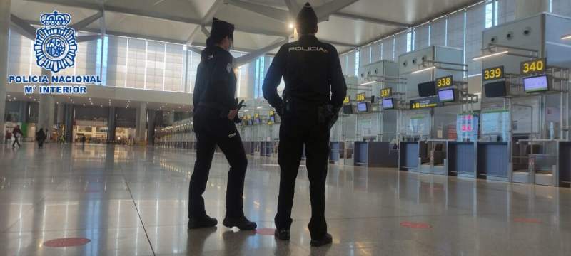 Two arrested at Malaga airport for trying to board a London flight with fake identification