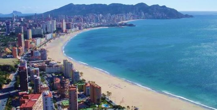 Benidorm Will Remove Sunbeds And Umbrellas On Beaches During May