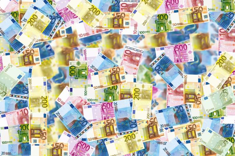 Six Winners of the €9.5 Million Primitiva Jackpot
