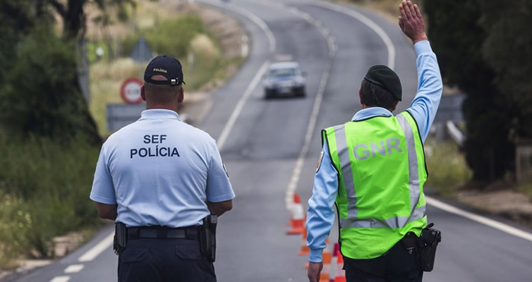 More Than 6000 Stopped From Crossing From Spain Into Portugal During Lockdown