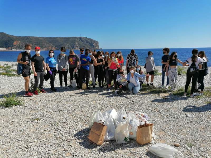 Clean-up on the run in Javea