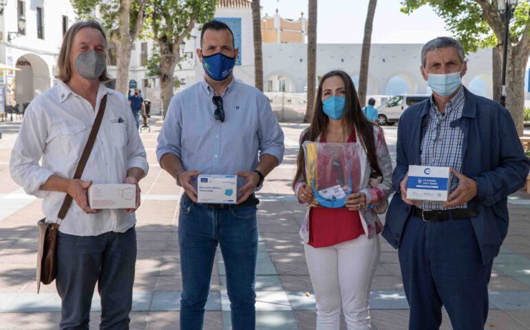 The Nerja Lions Club Donates 1,600 Masks To The Town Council