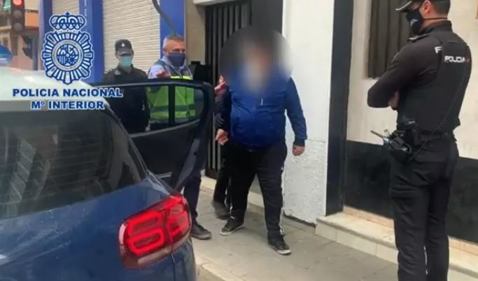 Couple Arrested in Alicante for Forcing Disabled People to Beg