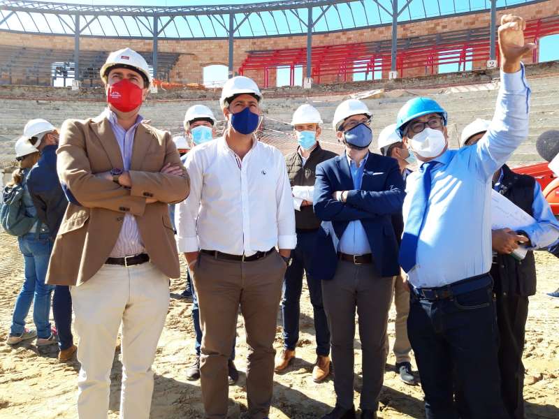 The mayor of La Linea inspected the works