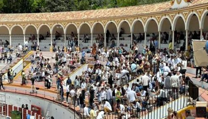 Netflix Shoots Scenes For 'Red Notice' In Antequera Bullring