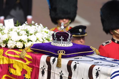 London Bridge Is Down: What happens In The Event Of The Queen’s Death?