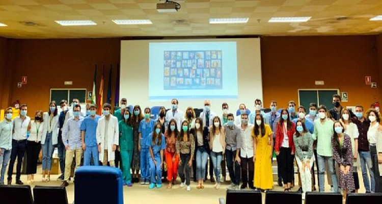 Malaga Clinical Hospital Bids Farewell To 43 Newly Qualified Health Specialists