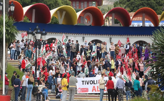 Tivoli World Workers Protest To Demand The Reopening Of The Park