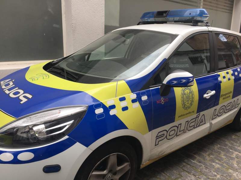 Police Car Set on Fire in Sevilla in Revenge for Breathalyser Test