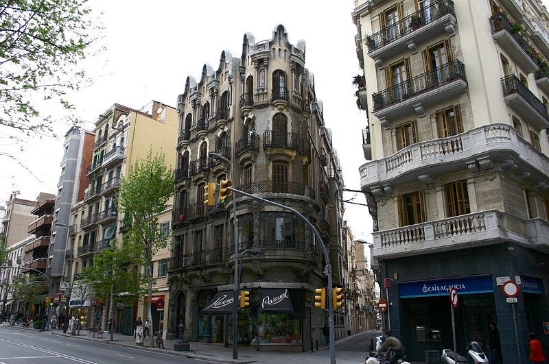 Barcelona Man Jumps To His Death When Officials Arrive To Enforce Eviction Order