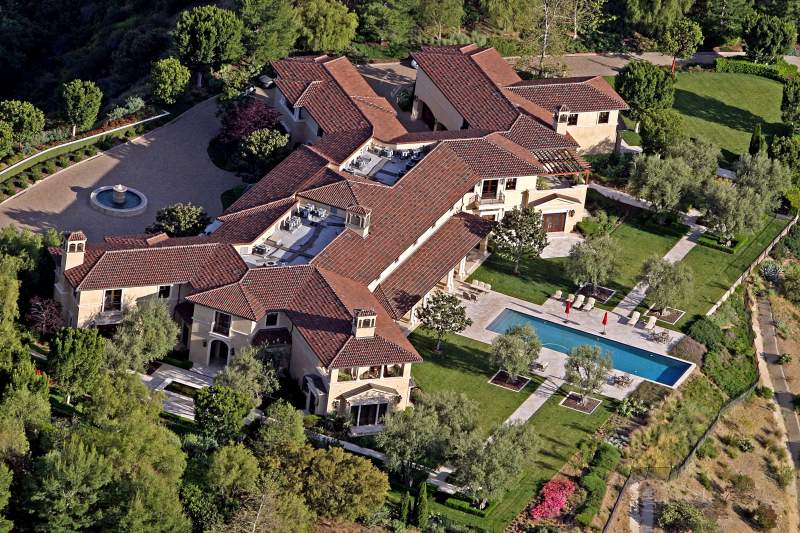 Human Remains Discovered Yards From Harry And Meghan's £11million Los Angeles Mansion