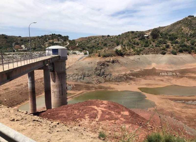 Malaga City Council Empties The Tomillar Dam For Maintenance Costing Around €400,000