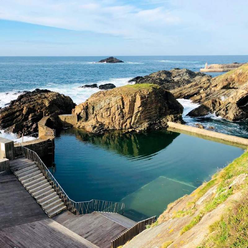 The best natural pools in Spain on the edge of the sea