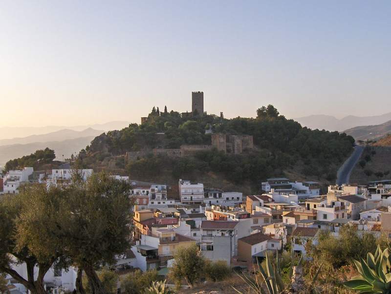 Velez-Malaga allocates more than 1 million euros to the Economic Aid Program