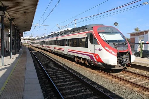 Hundreds Of Jobs Up For Grabs At Renfe