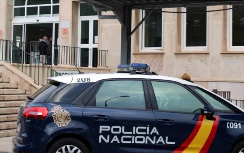 Malaga resident arrested for allegedly stabbing a neighbour three times