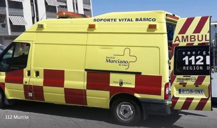 Murcia ambulance crew assaulted by husband for removing wife's veil