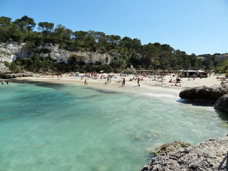 Balearic Island tourists slam government’s amber list announcement