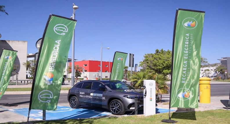 Iberdrola installs Malaga city's first two electric vehicle recharging points
