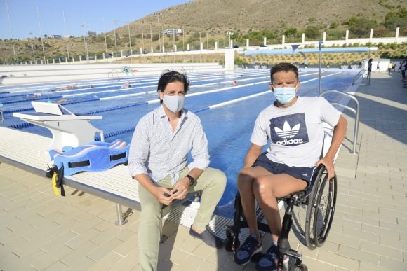 Elite swimmer Paco Salinas prepares for the Paralympic Games in Torremolinos