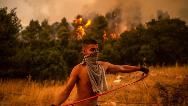 Greek police arrest 14-year-old teenager who admits to starting wildfires