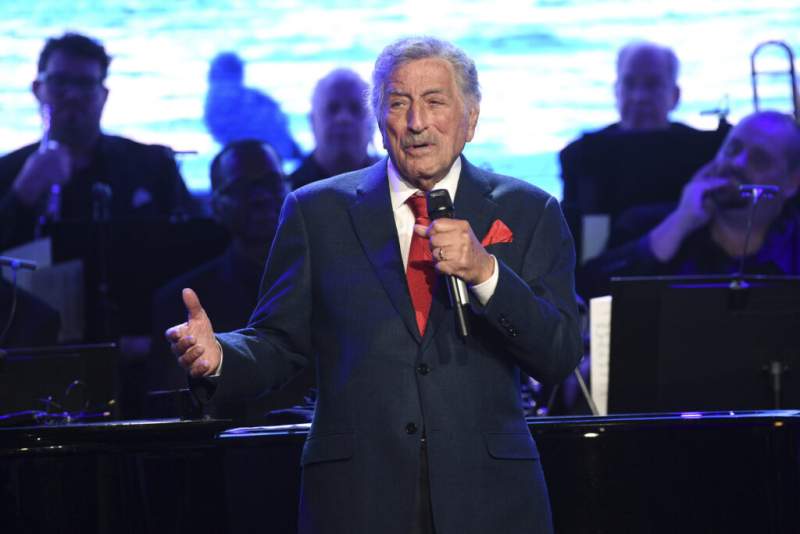 Legendary singer Tony Bennett retires from stage aged 95