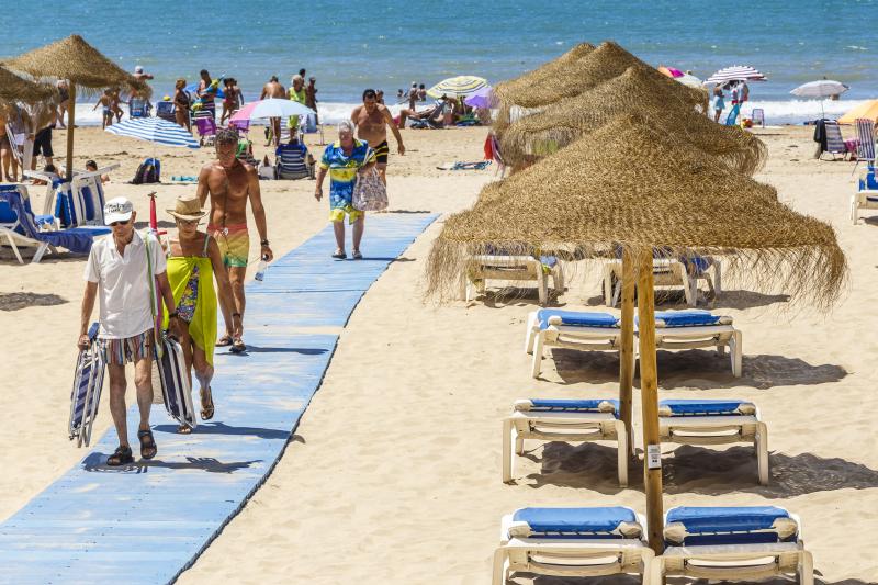 French, Brits and Germans lead the tourist return to Spain