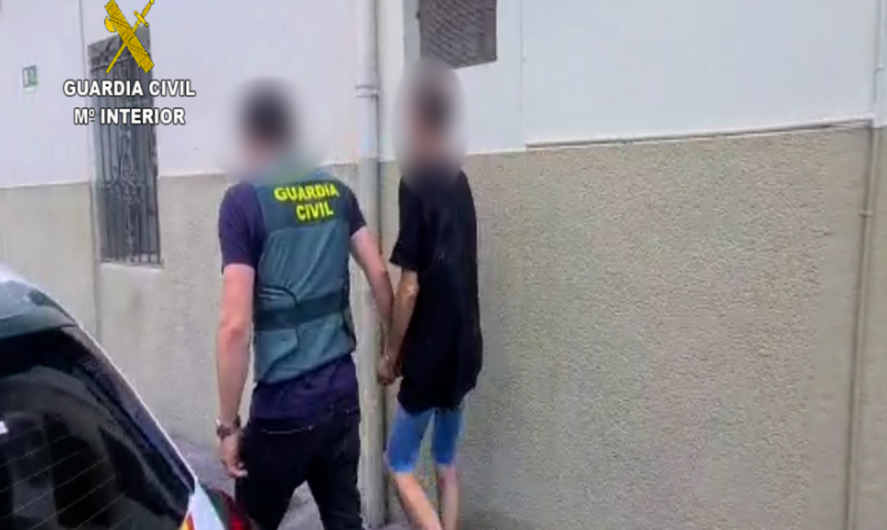 Guardia Civil tracks down gang who posed as pimps to extort money