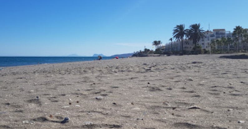 Estepona nudist complex and neighbouring beach bar in conflict