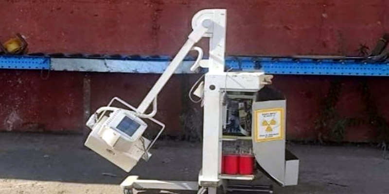 Madrid police arrest four over stolen hospital x-ray machine