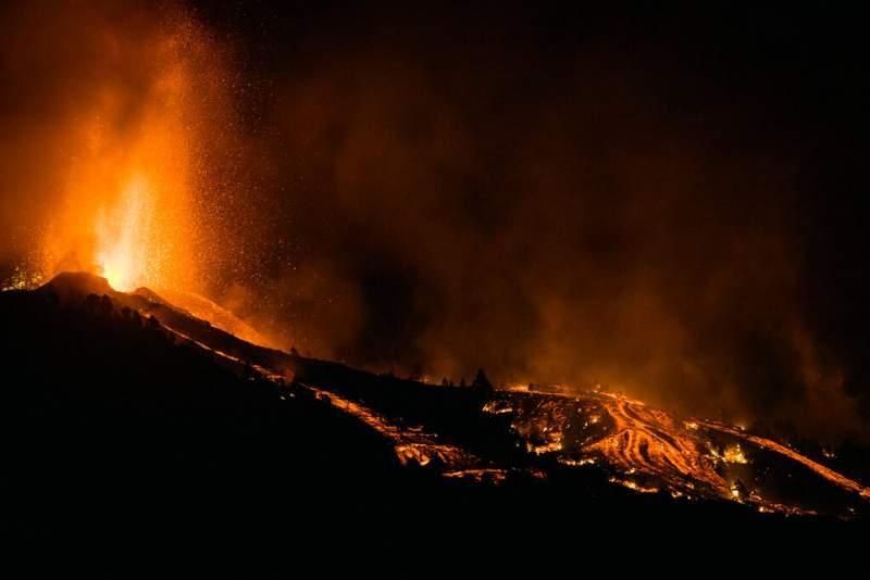 La Palma volcano erupts again after brief pause as lava stream nears the sea
