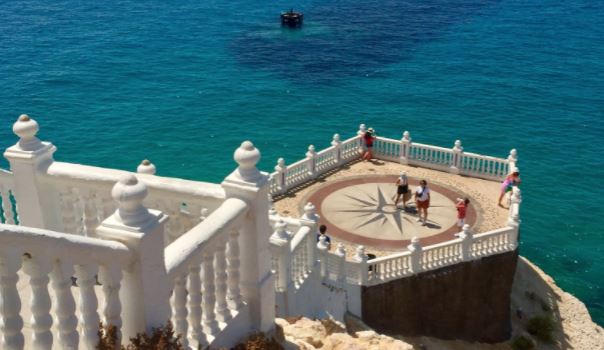 Woman fighting for her life after selfie fall from iconic Benidorm tourist spot