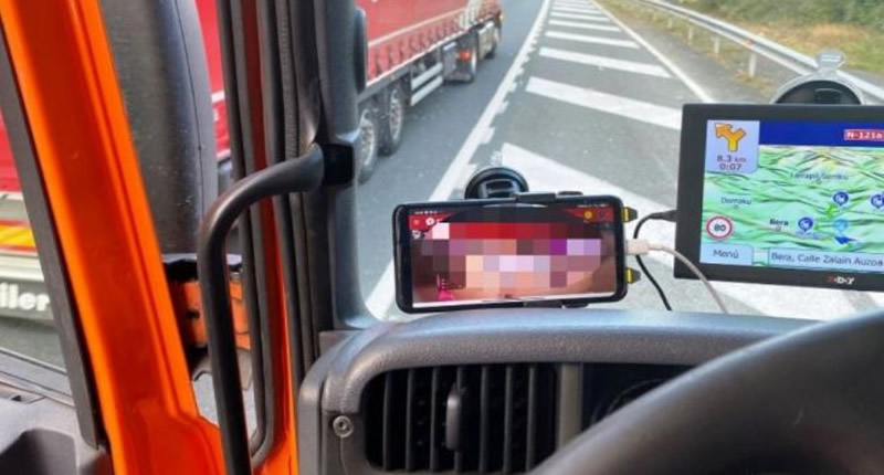 Navarra lorry driver on drugs caught watching porn while driving