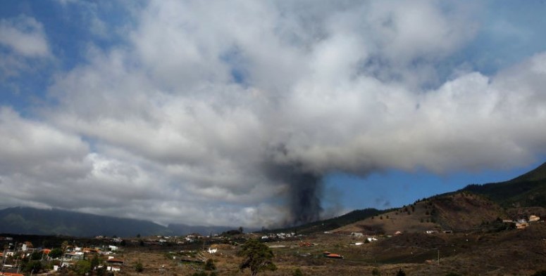 At least 16,000 people are affected by the eruption on La Palma