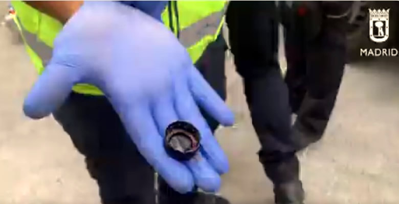 Madrid emergency services save baby who was choking on plastic bottle top