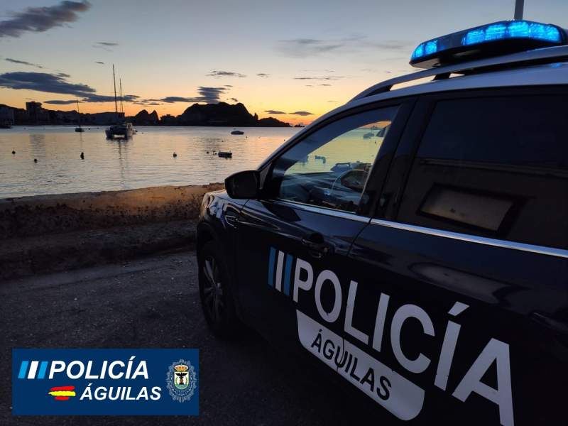 Man strangles, stabs and tries to drown girlfriend on a beach in Aguilas