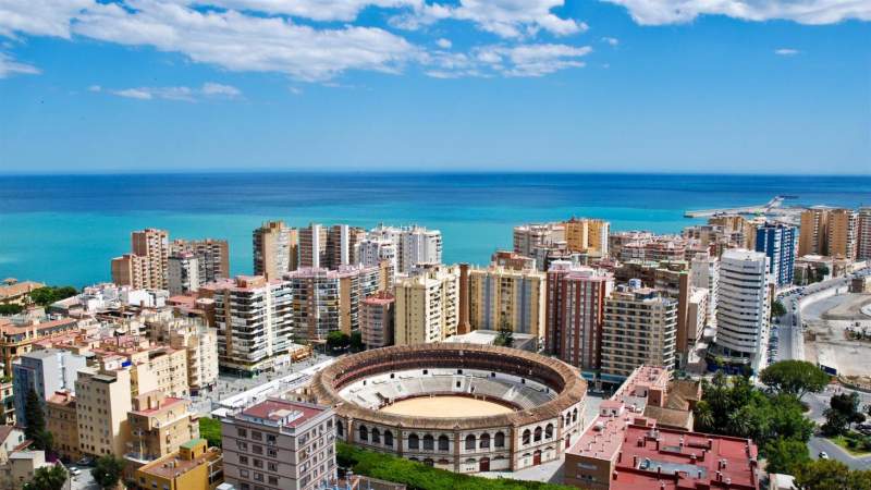 Malaga makes two premises available for use as a Ukrainian refugee centre