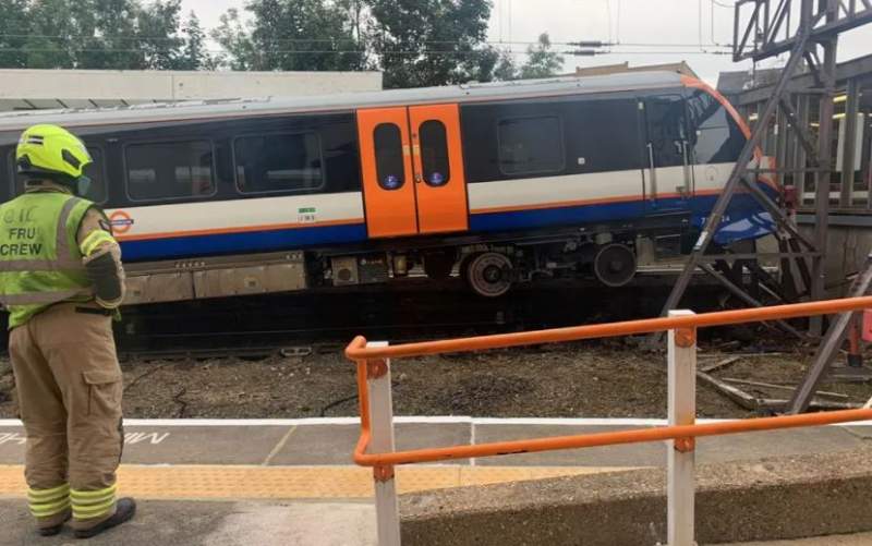 Travel chaos as London Overground train derails