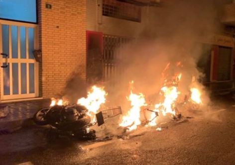 Motorcycles go up in flames in Alicante