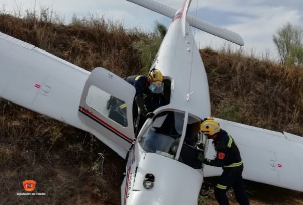 Plane crash in Spain injures journalists during filming