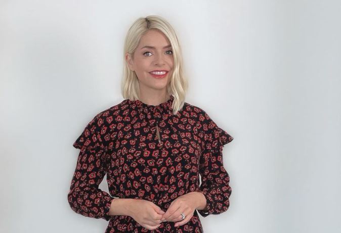Holly Willoughby terrified as ghost-hunter claims studio is haunted