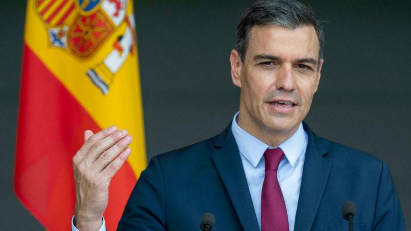 Spanish government triggers employment by offering 100,000 civil service jobs