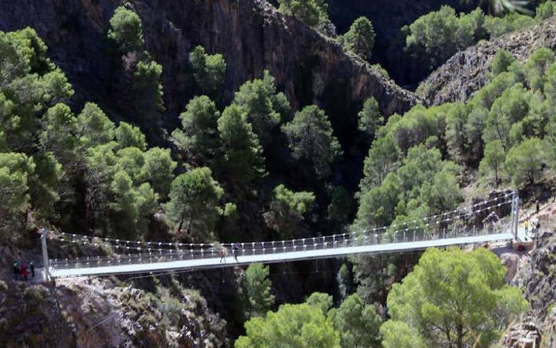 El Saltillo bridge in Alta Axarquia celebrates 50,000 visitors