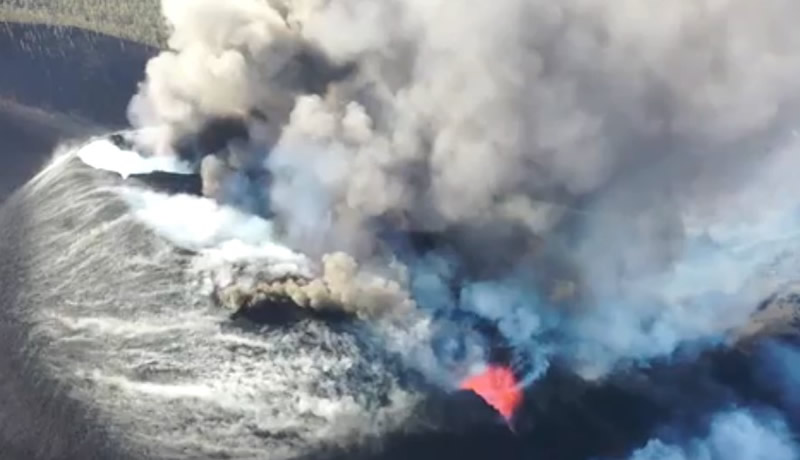 New mouth starts spewing out volcanic material from La Palma volcano